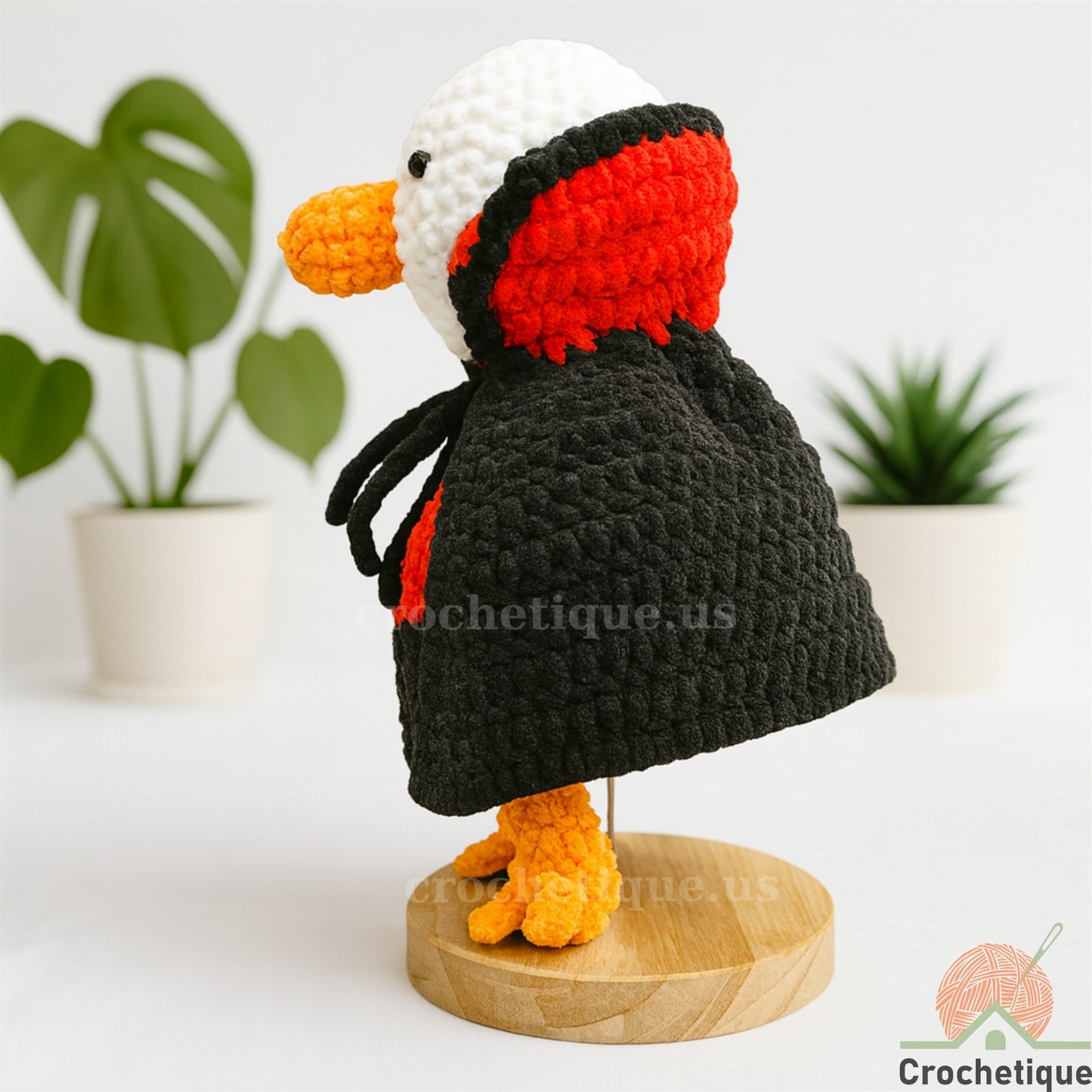 Vampire Goose Amigurumi Crochet Pattern, Spooky Halloween Crochet Idea