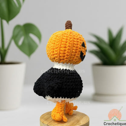 Pumpkin Head Goose Amigurumi Crochet Pattern, Quirky Halloween Crochet Idea
